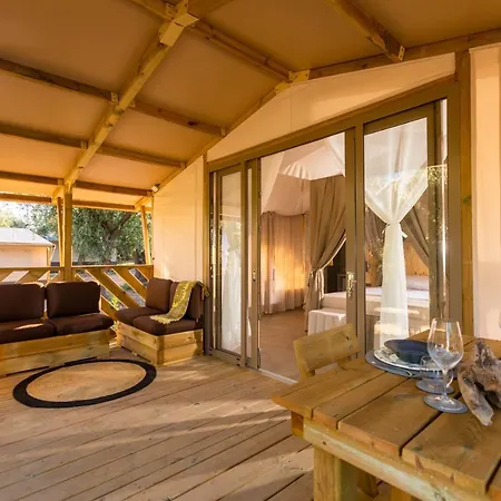Holiday park Le Lenze Don Mimi Glamping *
