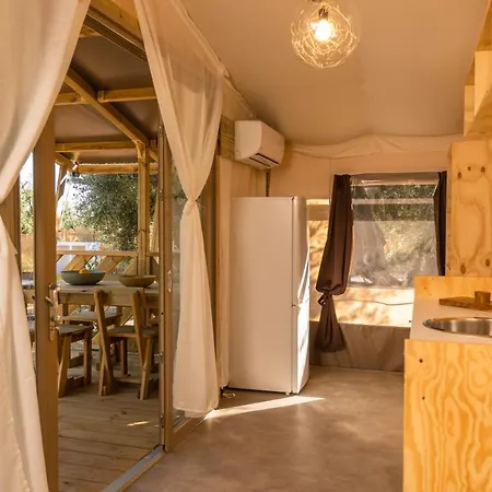 Holiday park Le Lenze Don Mimi Glamping Mattinata