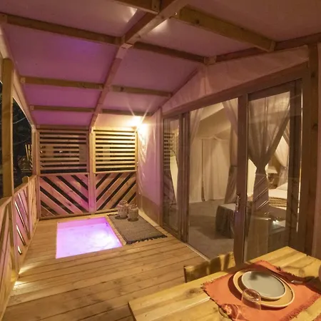 Holiday park Le Lenze Don Mimi Glamping